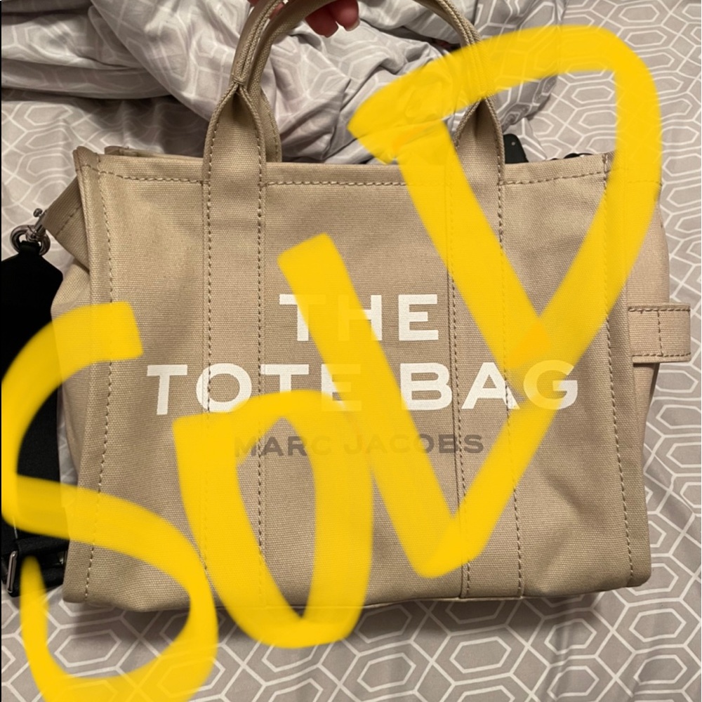 Marc Jacobs the tote bag